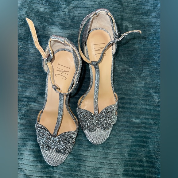 INC- International Concept Rainor Butterfly T-strap Evening - Picture 2 of 8